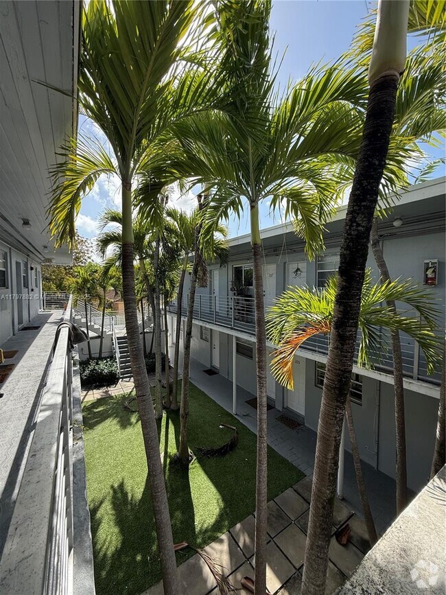 Building Photo - 5305 Biscayne Blvd Unit 204 Rental