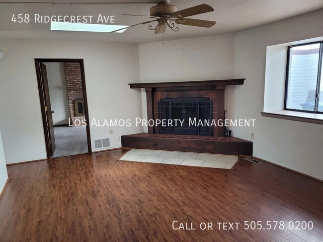 Photo - 458 Ridgecrest Ave