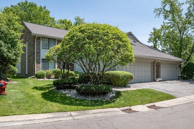 Photo - 6979 Pebble Creek Woods Dr Condo