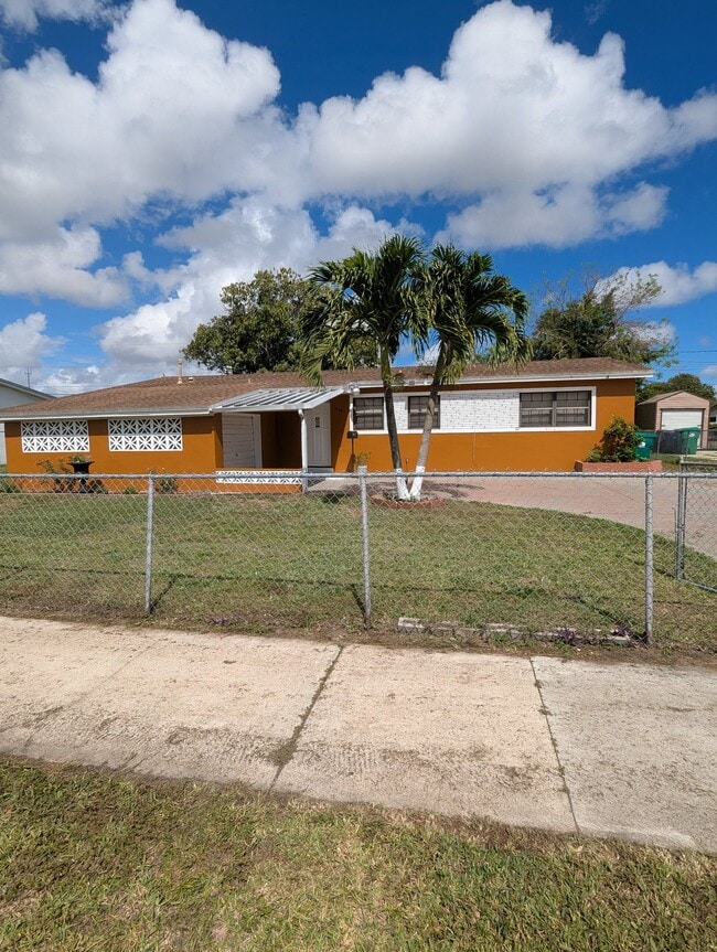 Building Photo - 19401 NW 23rd Ave