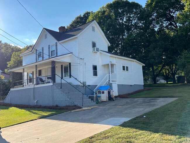 Photo - Branch street, 35-36