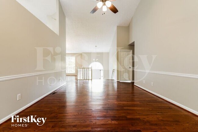 Photo - 1045 Eagle Pointe Dr NW