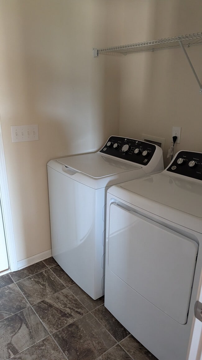 Photo - 409 Arecales Dr