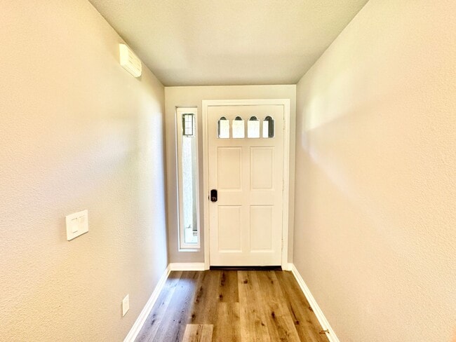 Photo - Beautiful, End-Unit, Ground Level, Largest SF 1/1 layout in the Pala Mesa Villas Community with G...