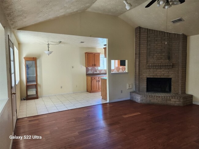 Photo - 2810 Goldspring Ln