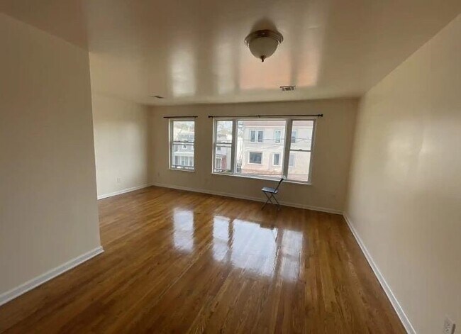 Photo - 13 Union St Unit 2