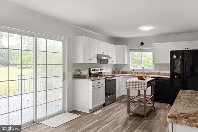 Photo - 1164 Fairfax Pike