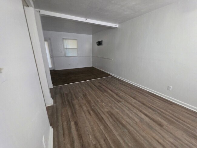 Photo - 1241 Underwood Ave