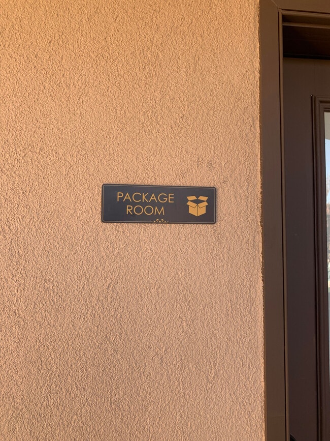 Country Crest Apartment Homes