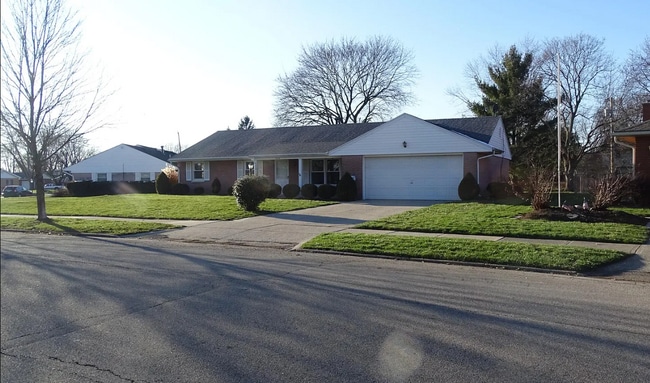 Photo - 1240 Crestview Dr