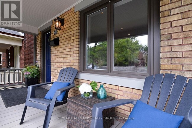 Photo - 118 Caroline Ave