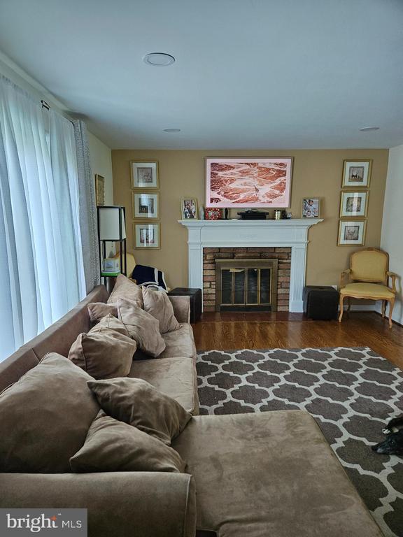 Photo - 3919 Chesterbrook Rd