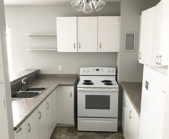 Photo - Embassy Apartments