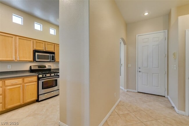 Photo - 120 Woolman Rink Ave