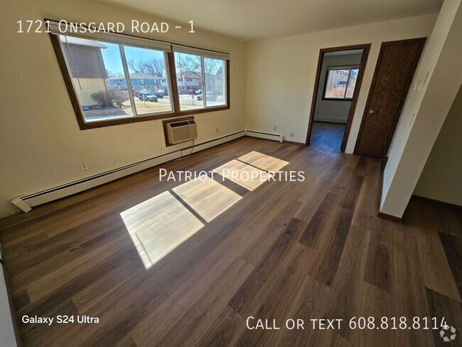 Building Photo - 2 bedroom/ 1 bath apartment in Madison, WI Unit 1