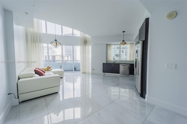 Photo - 60 SW 13th St Unit 3424