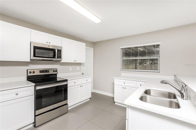 Photo - 7733 Range Dr