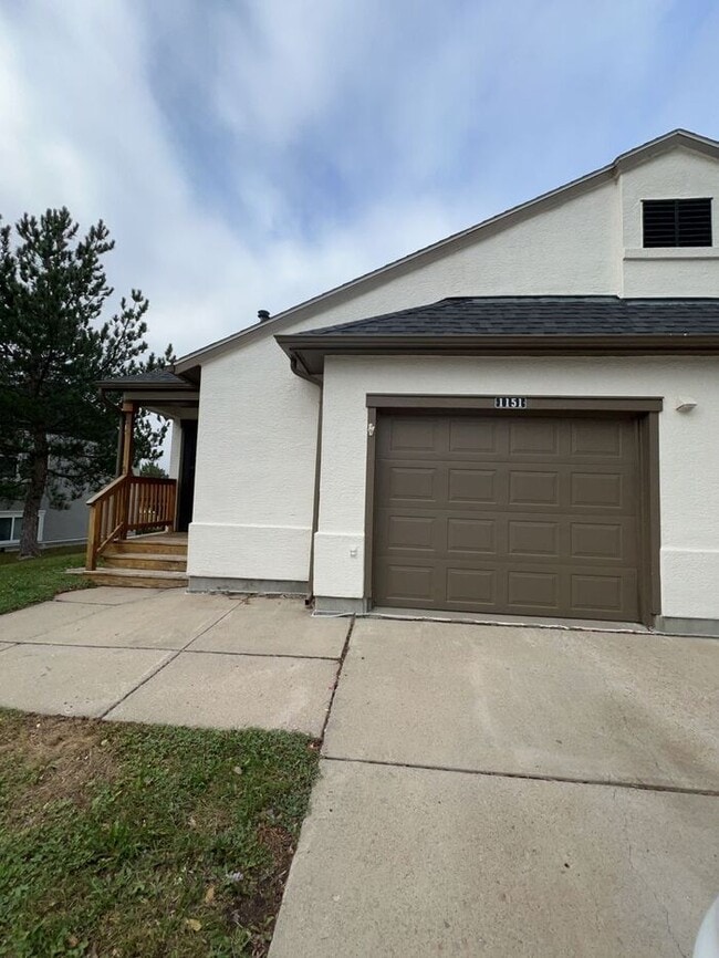 Building Photo - 1151 Case Ct