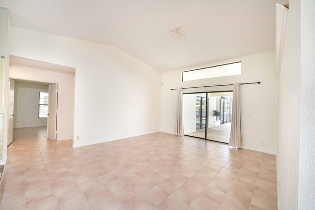 Photo - 11511 Island Lakes Ln