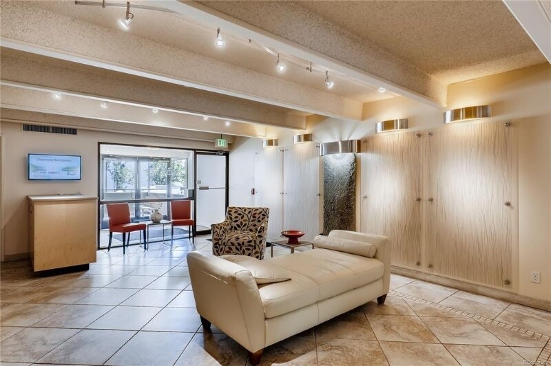 Photo - 777 N Washington St Condo