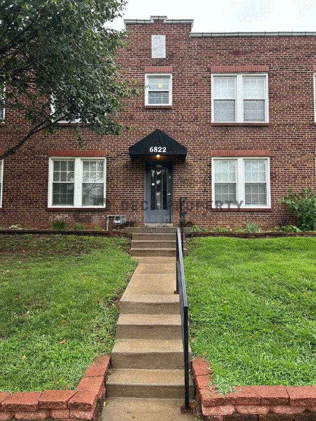 Building Photo - 6822 Waldemar Ave Unit A