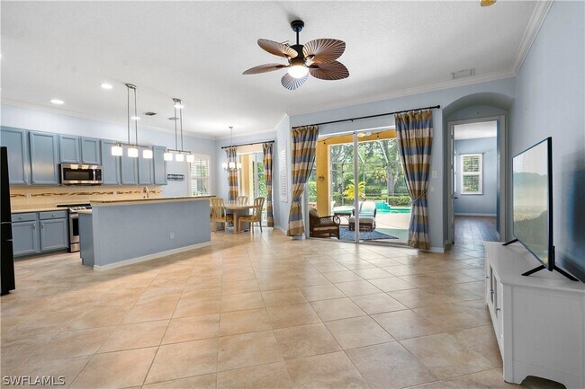 6522 Waverly Green Way