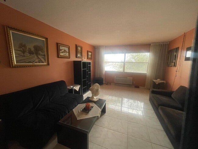 Photo - 4299 NW 16th St Unit 306