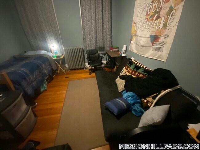 Photo - 12 Bucknam St Unidad 1