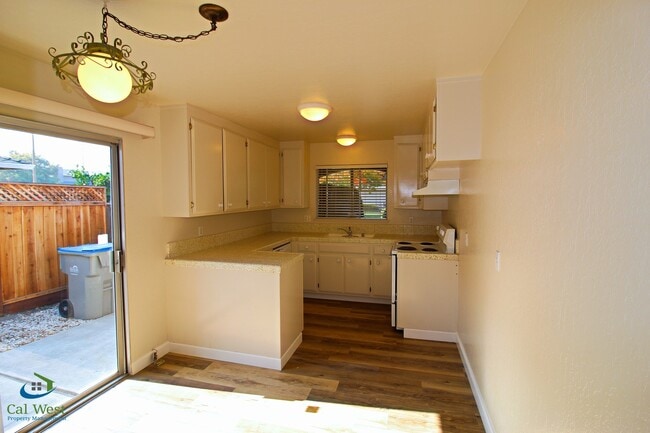 Photo - $2995 - Beautiful 2 Bed 1.5 Bath Duplex Available Now! Near Hwy 85/87 Unit 5684