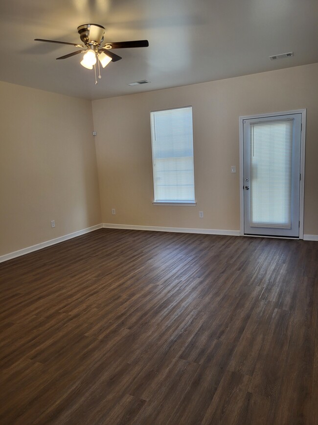 Photo - 6091 Camden Forrest Ct