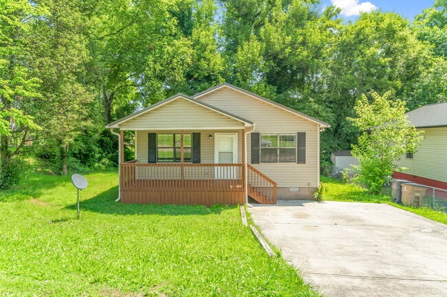 Building Photo - 1826 Tillery St NE Rental