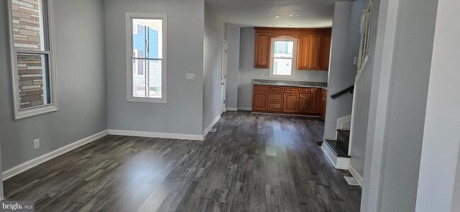 Photo - 421 Salem Ave