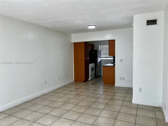 Photo - 2072 NE 169th St Unit 8