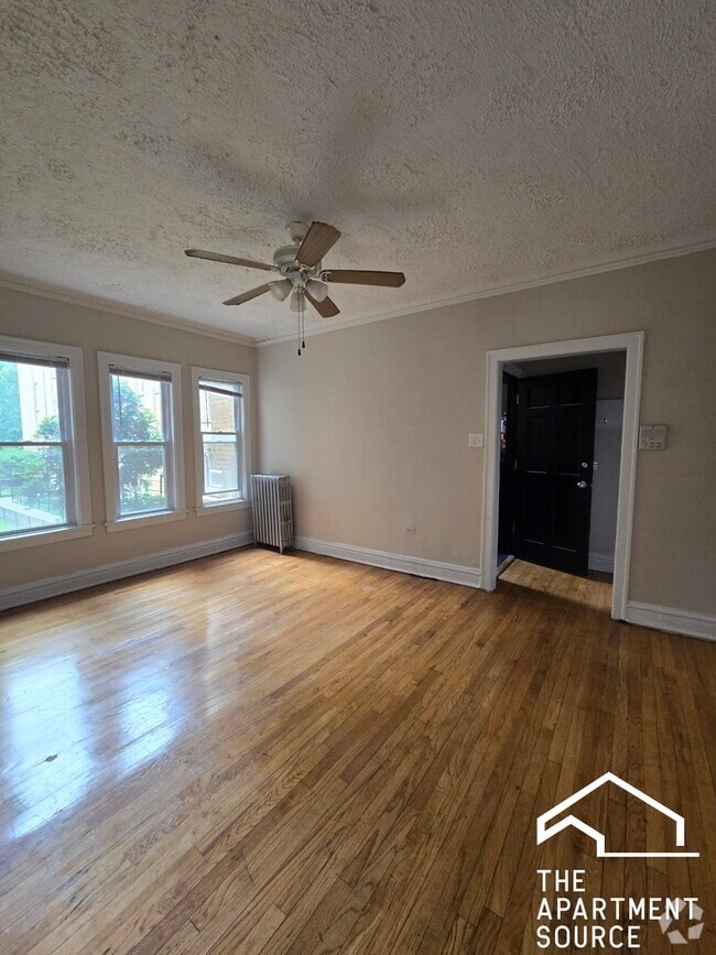 Building Photo - 4933 N Whipple St Rental