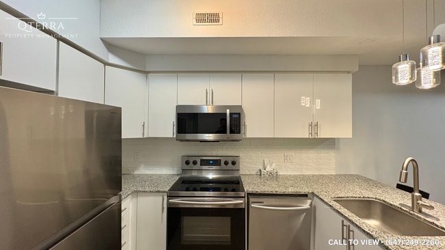 Photo - 1430 Highland Rd W