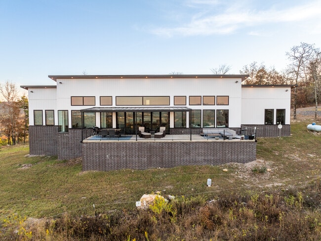 Photo - 628 Mt Riante Rd