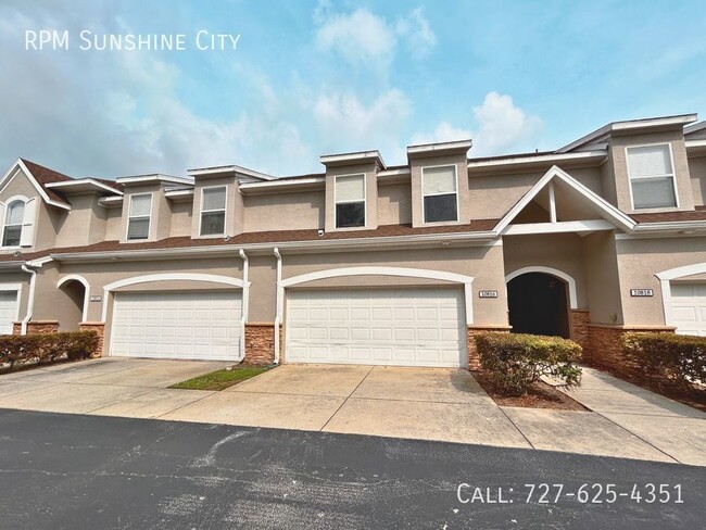 LARGE LUXURY TOWNHOME AT AFFORDABLE PRICE - LARGE LUXURY TOWNHOME AT AFFORDABLE PRICE