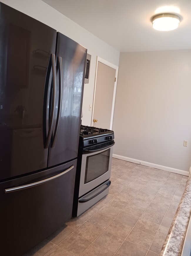 Photo - 33 Marshall Dr