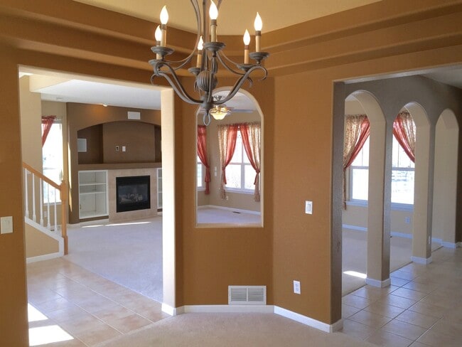 Photo - Stunning 4 Bedroom Home In Cross Creek area of Aurora