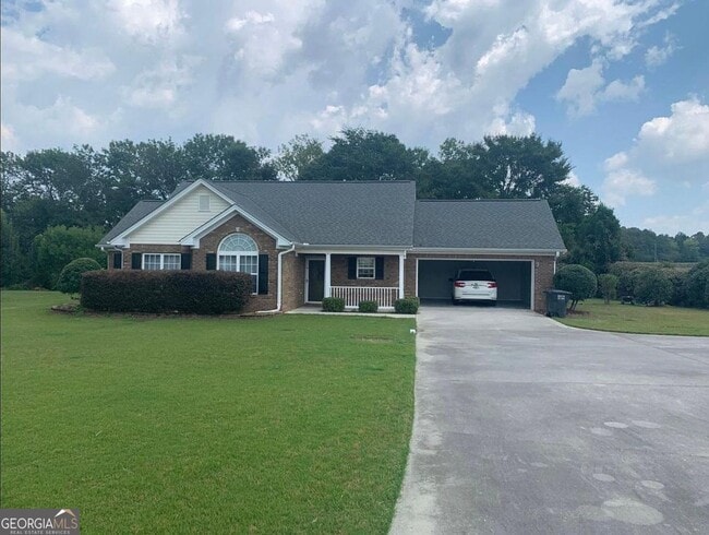 Building Photo - 134 Brookstone Dr SW