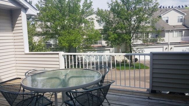 Photo - Charming 2 Bedroom Townhome for Rent in Chanhassen!! Available Aug 1