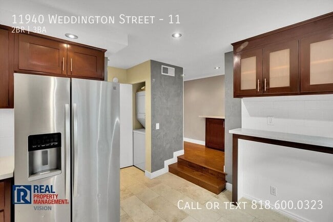 Photo - 11940 Weddington St