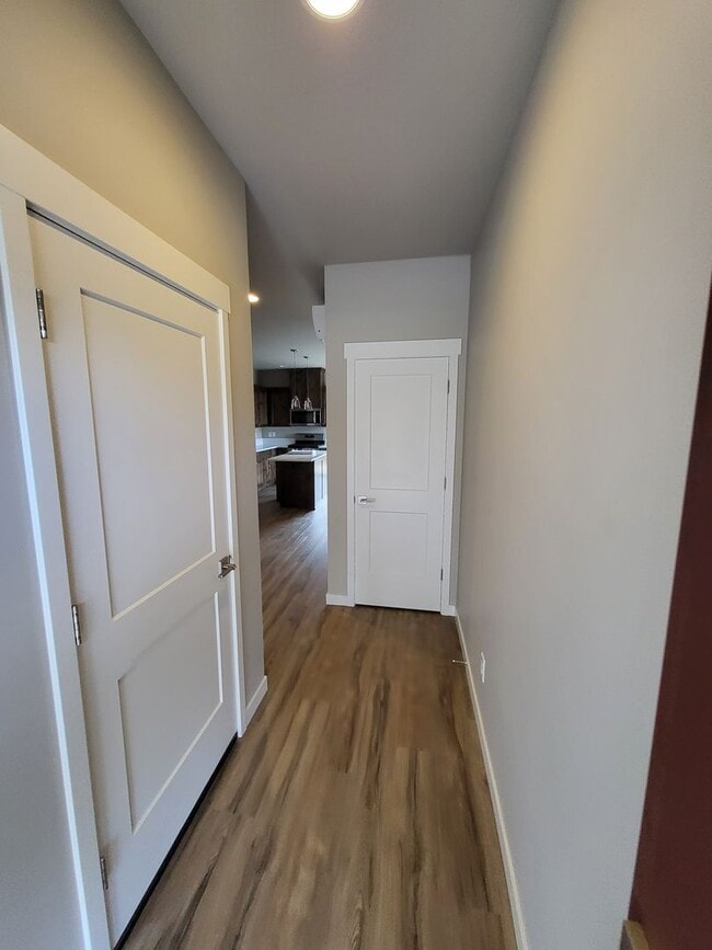Photo - 61570 SE Lucia St Unit 2