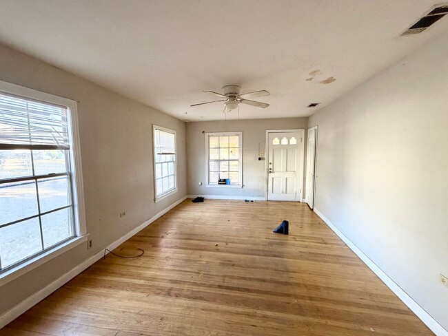 Photo - 3/1 in the Heart of Waco