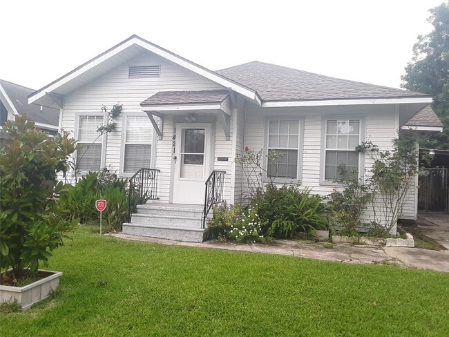 Building Photo - 1421 Munger St Rental