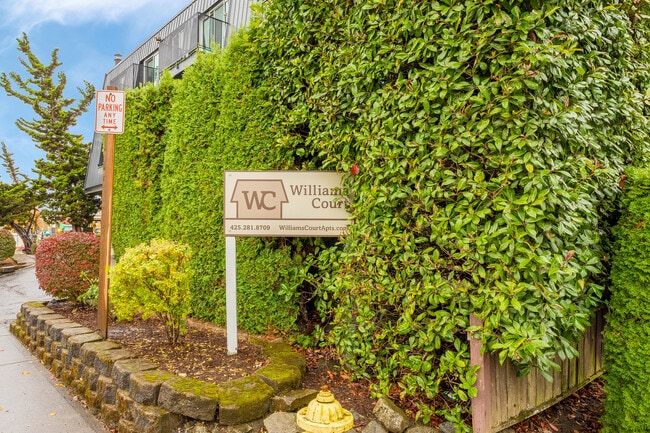 607 609 Williams Ave S  