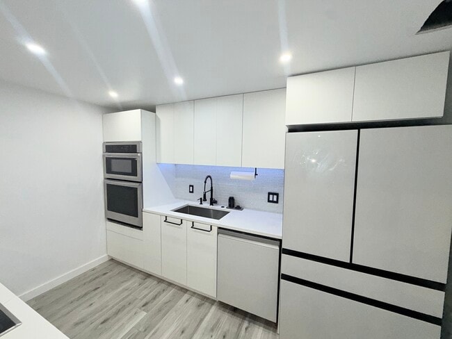 Photo - 7164 Southgate Blvd Unit 7164 Southgate Villa