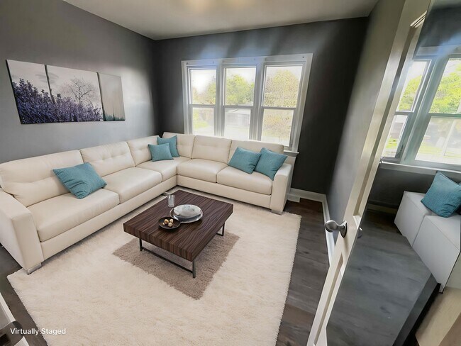 Photo - 140 Penetang St Unit 2