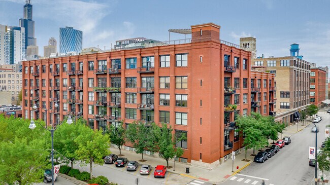 Building Photo - 1000 W Washington Blvd Unit 332 Rental
