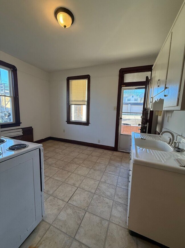 Photo - 438 Euclid Ave Unidad 3